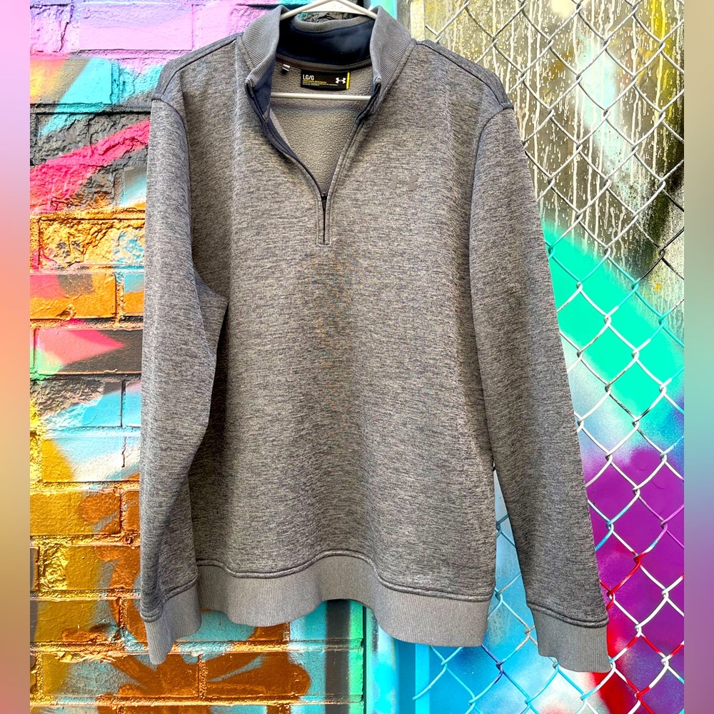 GUC Under Armor Sweatshirt Size L